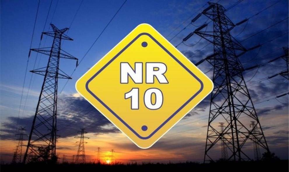 TREINAMENTO: NR 10 - Segurança em instalações e serviços em eletricidade - 40h