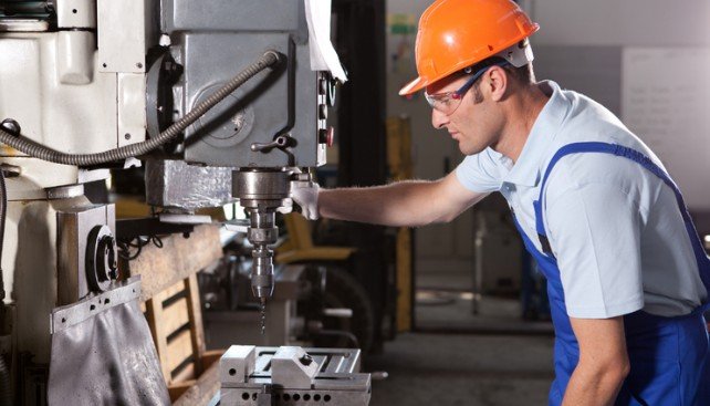 TREINAMENTO: NR 12 - Treinamento em Segurança no Trabalho em Máquinas e Equipamentos - 4h