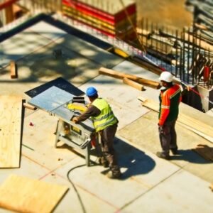 TREINAMENTO: NR 18- Treinamento Inicial para Profissionais na Indústria da Edificação - 6h